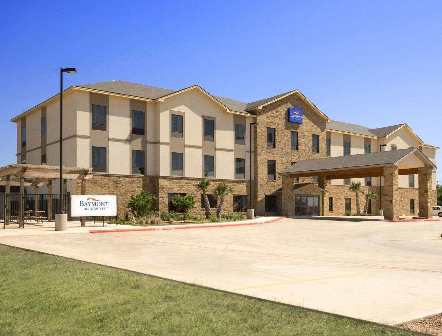 Petrostay Inn & Suites Cotulla Dış mekan fotoğraf