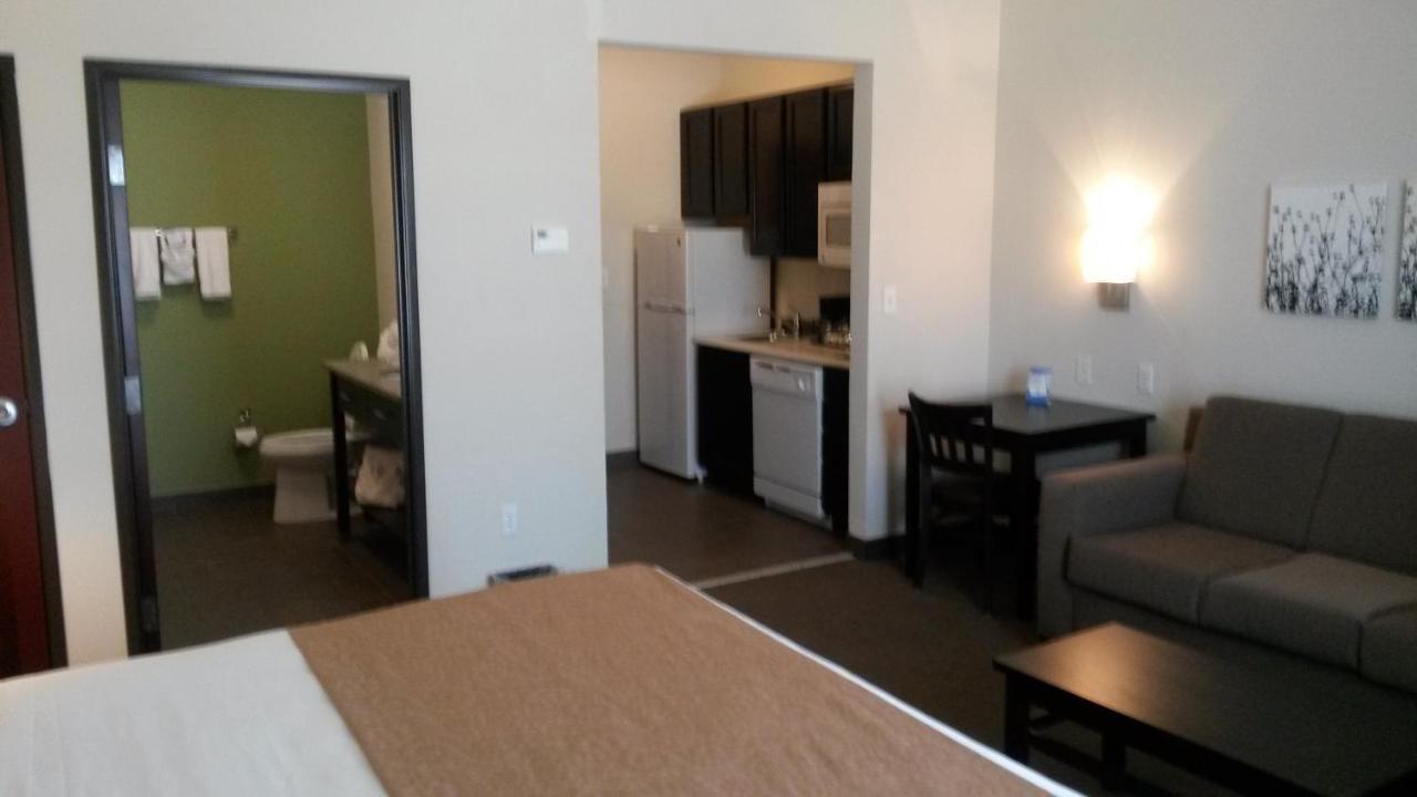 Petrostay Inn & Suites Cotulla Oda fotoğraf